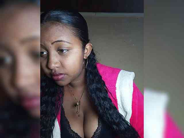 Victoria33 webcam