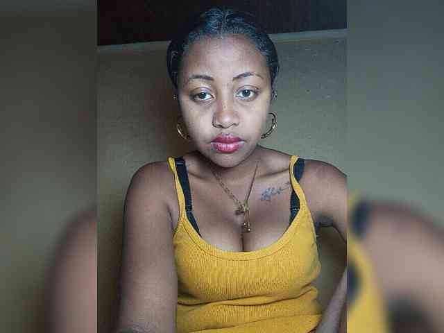 Victoria33 webcam