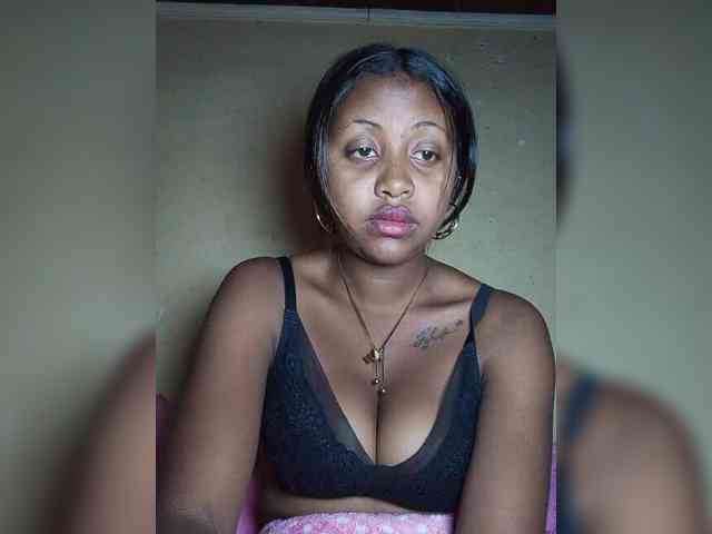 Victoria33 webcam