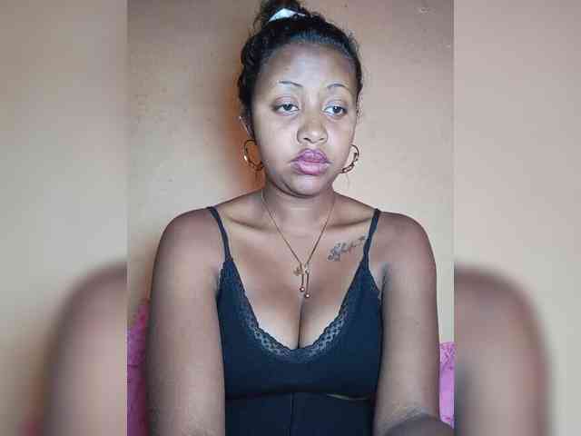 Victoria33 webcam