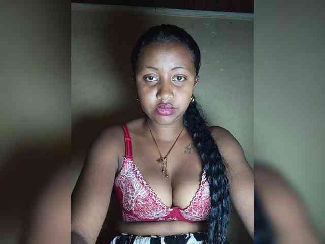Victoria33 webcam