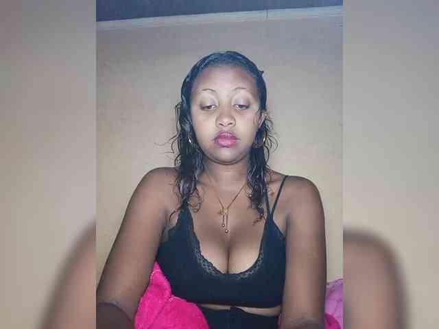 Victoria33 webcam