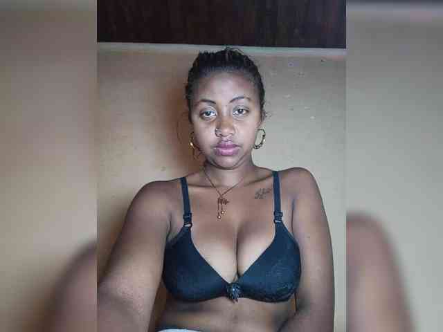 Victoria33 webcam