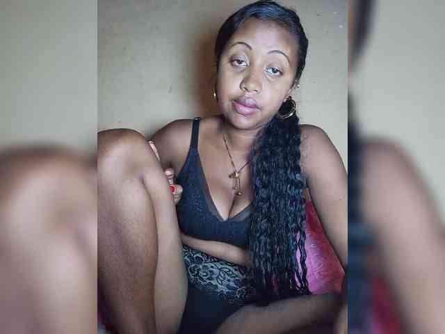 Victoria33 webcam