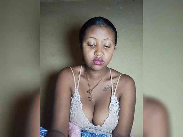 Victoria33 webcam