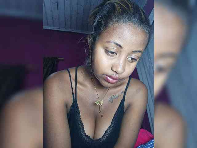 Victoria33 webcam