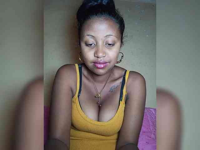 Victoria33 webcam
