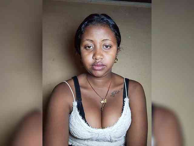 Victoria33 webcam