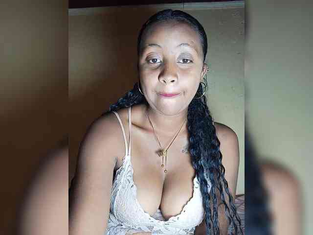 Victoria33 webcam