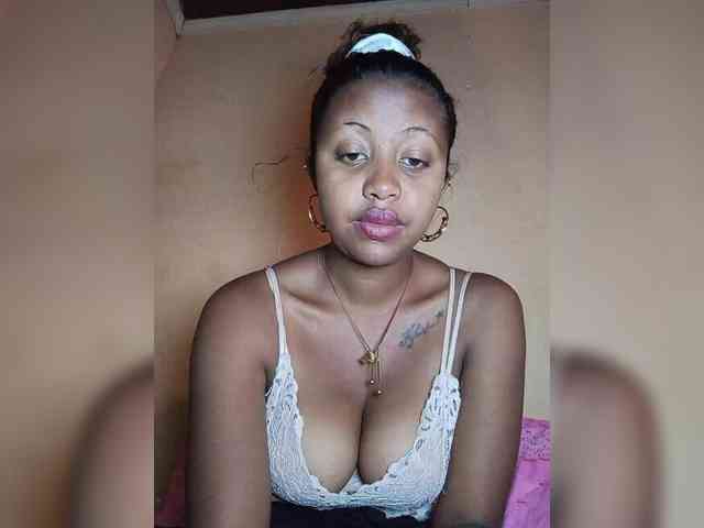 Victoria33 webcam