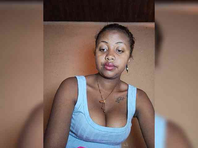 Victoria33 webcam