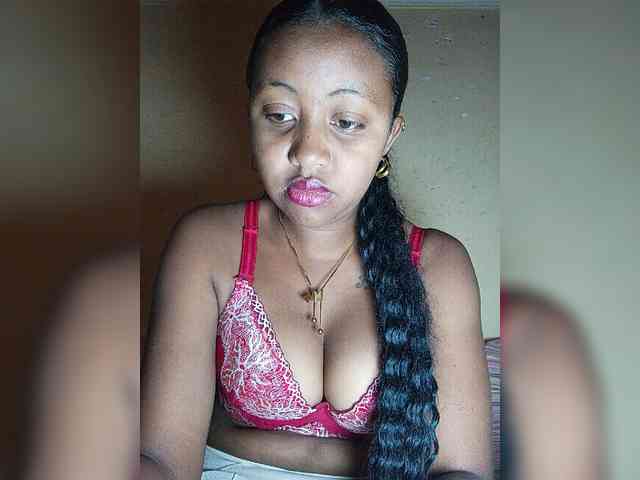 Victoria33 webcam