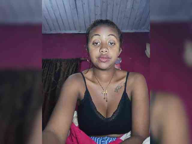 Victoria33 webcam