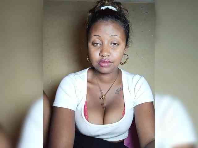 Victoria33 webcam