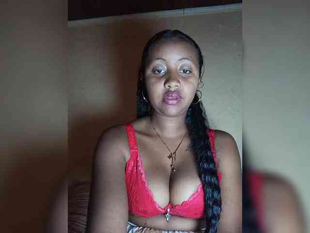 Victoria33 webcam