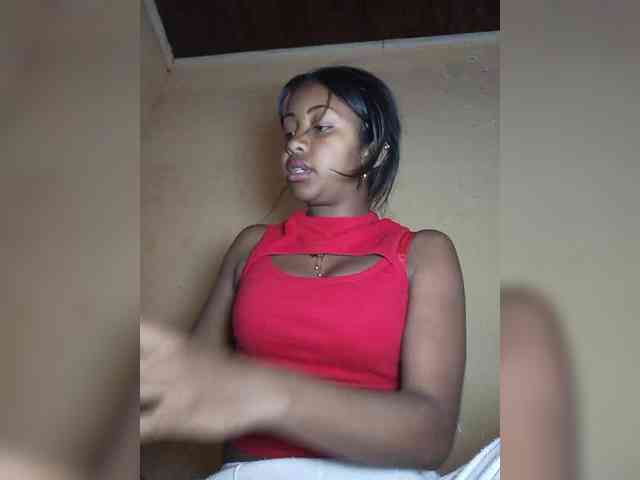 Victoria33 webcam