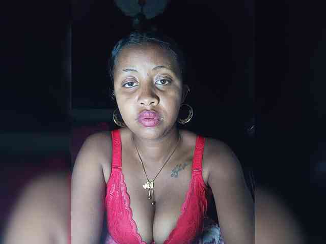 Victoria33 webcam
