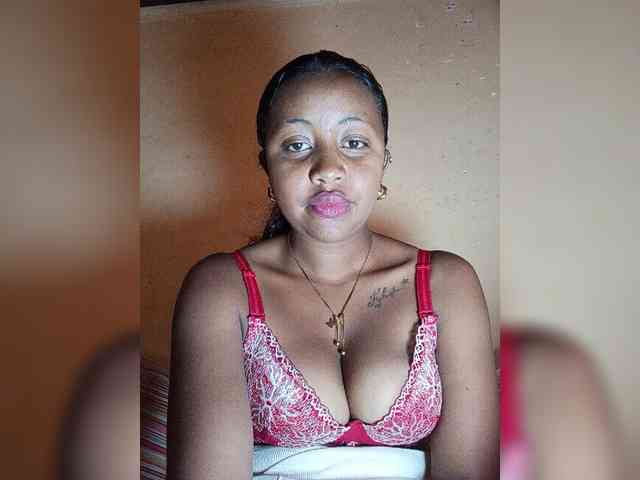 Victoria33 webcam