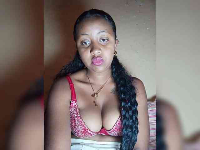Victoria33 webcam