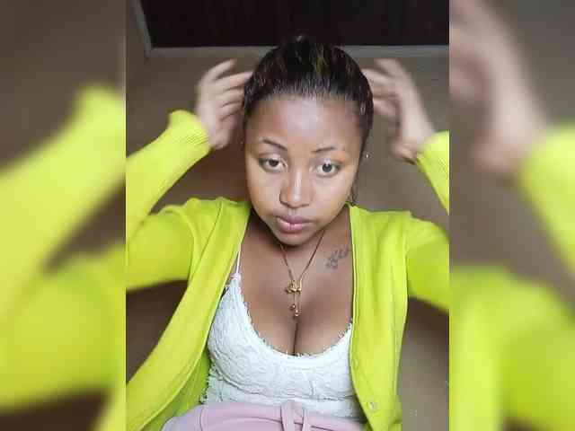 Victoria33 webcam