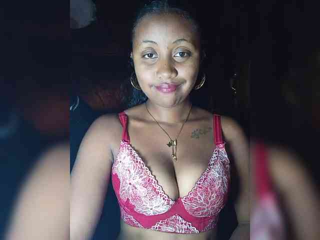 Victoria33 webcam