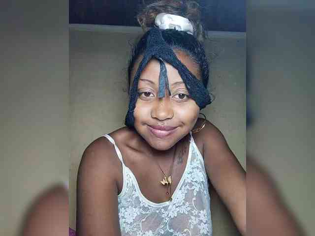 Victoria33 webcam