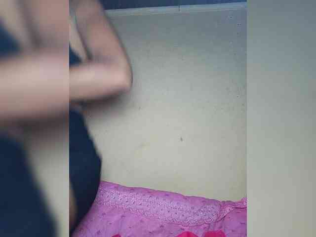 Victoria33 webcam