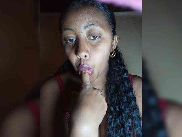Victoria33 webcam