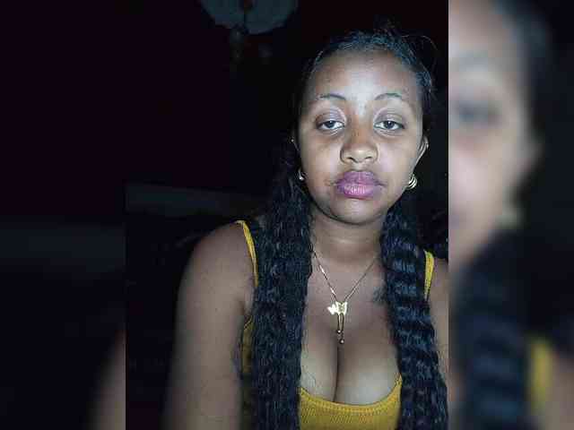 Victoria33 webcam