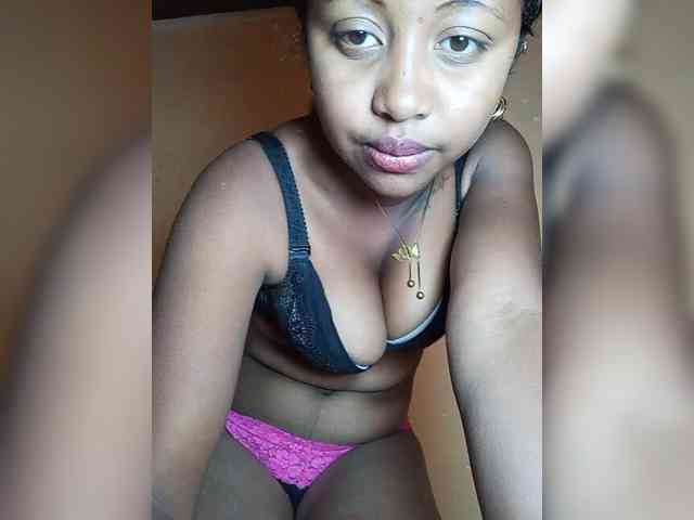 Victoria33 webcam