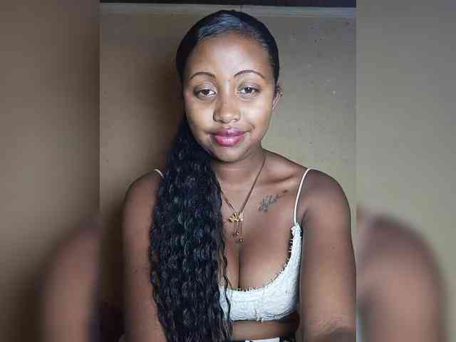 Victoria33 webcam