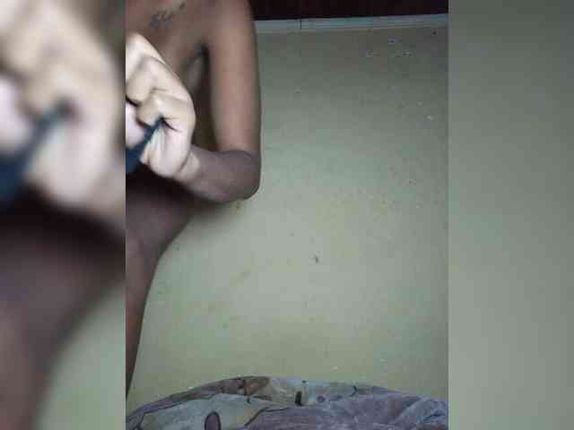 Victoria33 webcam