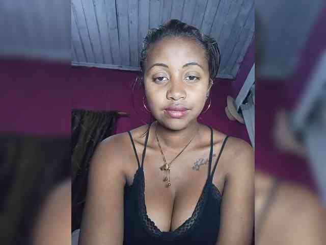 Victoria33 webcam