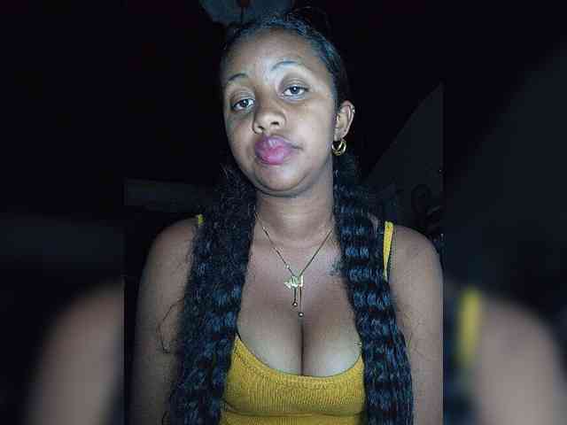 Victoria33 webcam