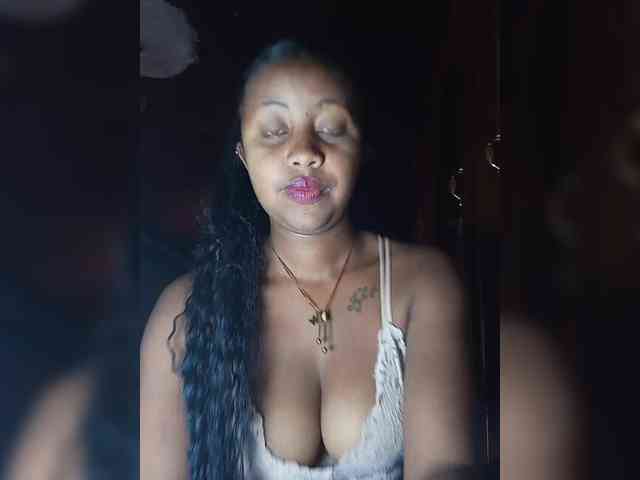 Victoria33 webcam