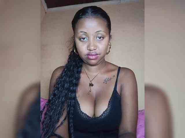 Victoria33 webcam