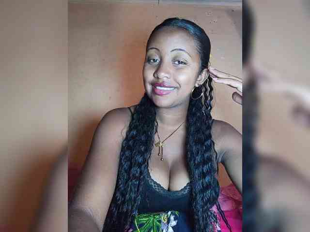 Victoria33 webcam