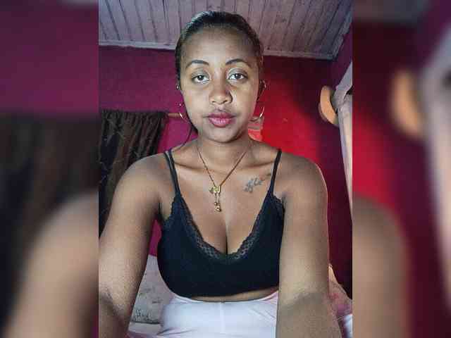 Victoria33 webcam