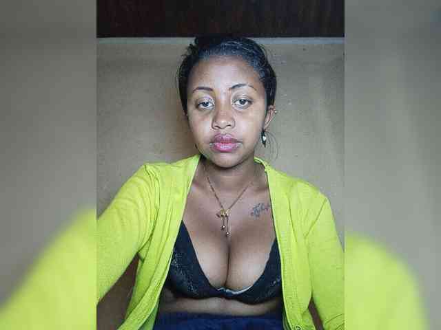 Victoria33 webcam