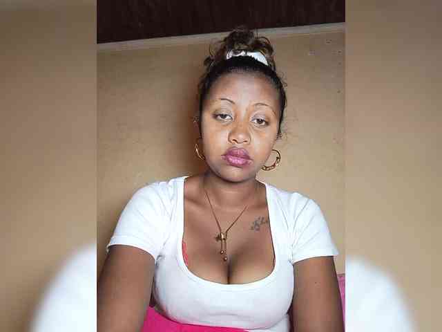 Victoria33 webcam