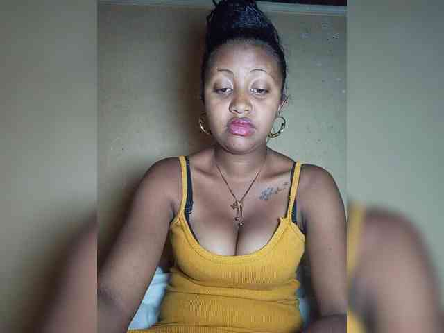 Victoria33 webcam