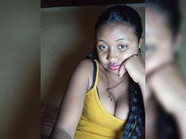 Victoria33 webcam