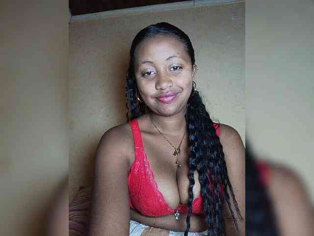 Victoria33 webcam