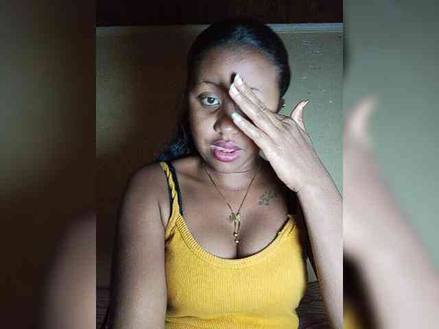 Victoria33 webcam