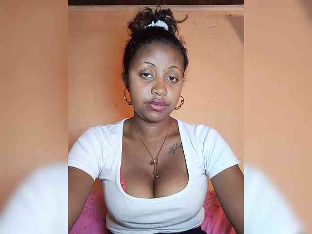 Victoria33 webcam