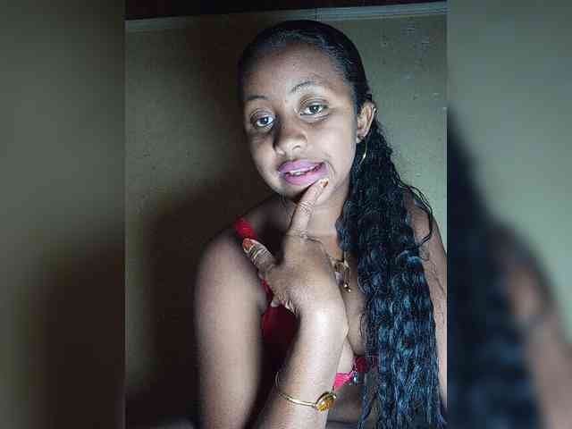 Victoria33 webcam