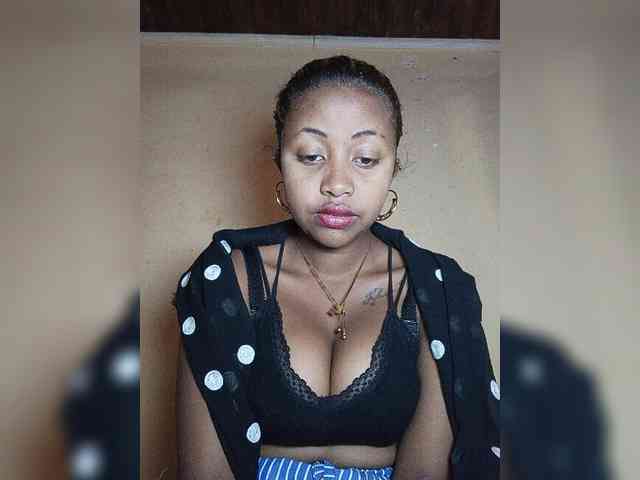 Victoria33 webcam