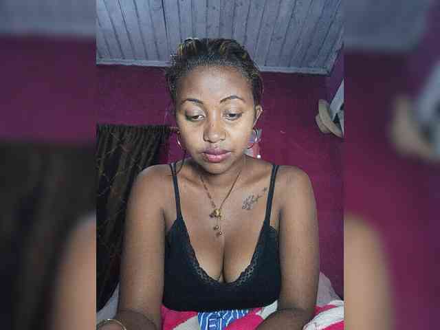 Victoria33 webcam