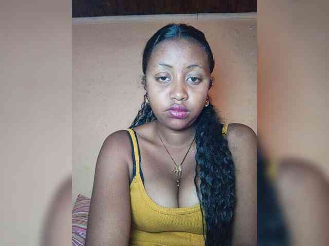 Victoria33 webcam