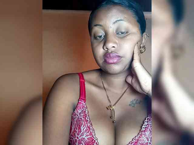 Victoria33 webcam